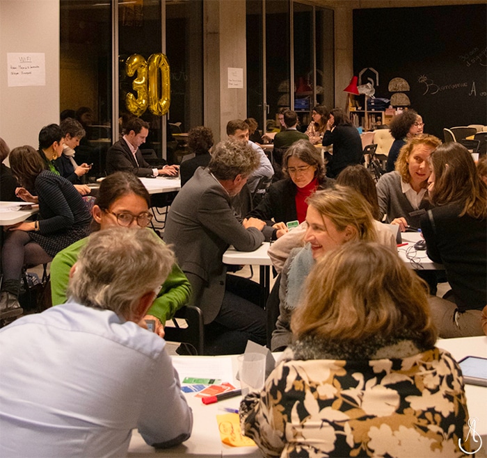 Atelier d'écriture lors de la soirée pour les 30 ans du groupe Amnyos